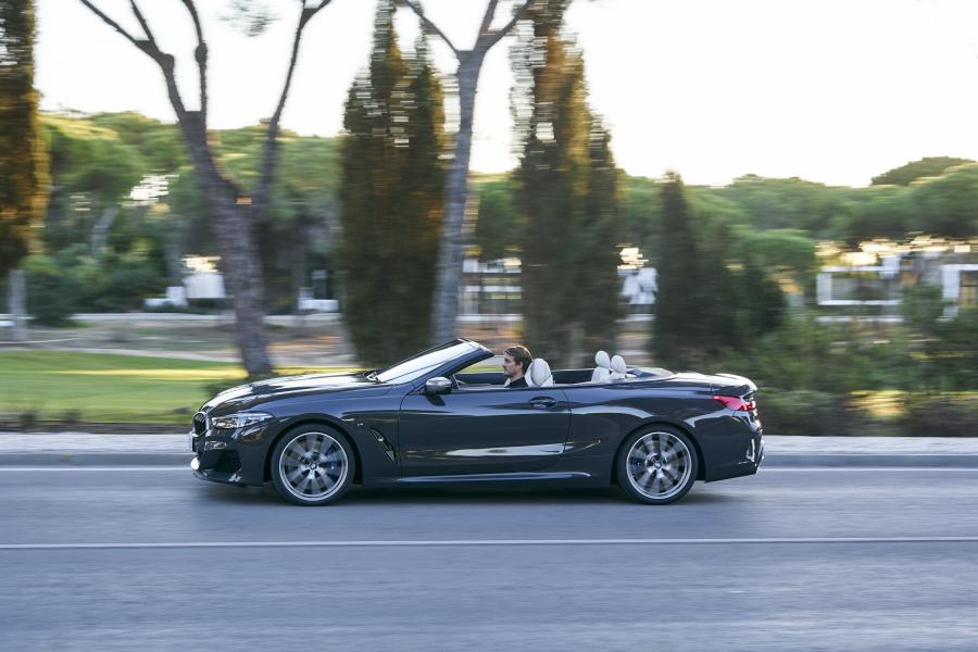  BMW M850i xDrive Convertible (G14) 2018 года  (WW) (фото 127 из 183)